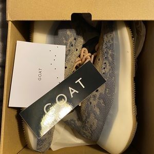 Men’s Yeezy boost 380 6 1/2